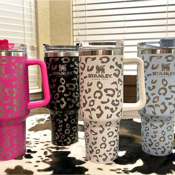 LAST ONE - 🔥NEW🔥 Stanley Cup Rambler Tumbler Outdoor Leopard Print - Picture 2 of 2